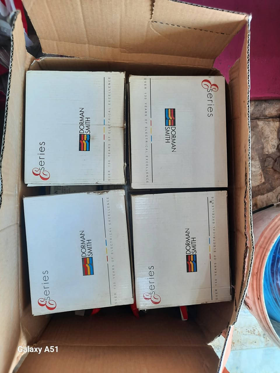 سلام عليكم مواد للبيع كهربائيه متنوعه او انشائيه العنوان بغداد السعر قوائم موجود وأسعار المواد رقم الهاتف ***********
