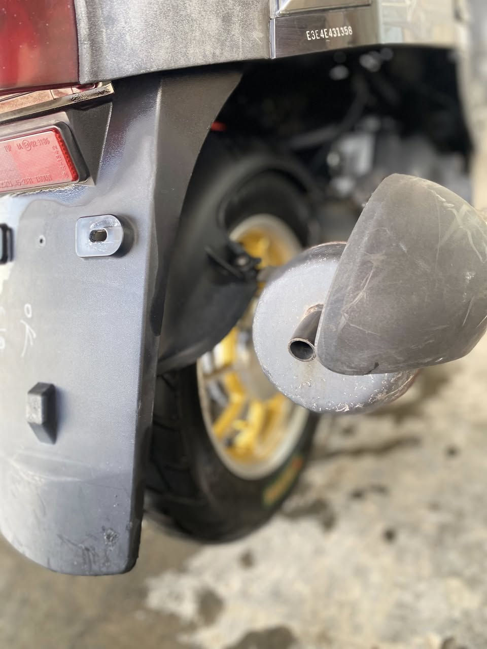 مكلف بل نشر

دراجة ماكس بوليسي مديل:2010
نوزل يعني المرغوب والشعلة والمعدل
دراجة صارله شهرين من طالعه من المعرض
شرط مكينة ناعمة وشعلة ومعدل
دراجة اي نقص مابيه شغل واطلع
ماشيه:77 كيلو فقط دراجه مال مزاد
تواصل ***********
مكاني كربلاء حولي قرب مستشفى كفيل
عندي ضرف واريد ابيع
