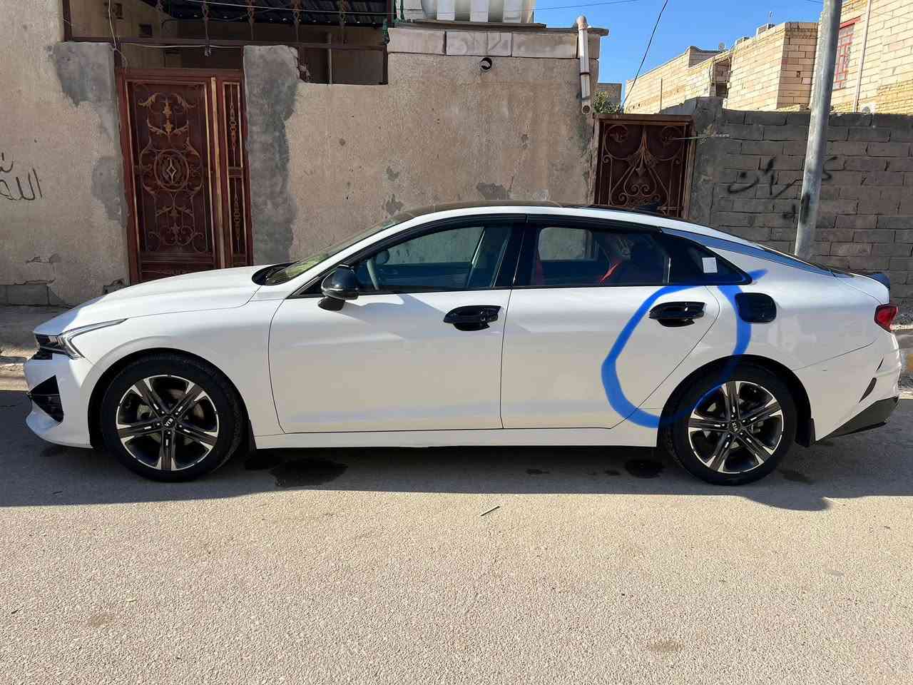 للبيع مستعجل 
سياره k5 خليجي موديل 21 فوووووول مواصفات للاخير معروفه الفول مكينه 2000 دوووش المرغوب رقمهه بغداد ب اسمي صار بيهه حادث منزل الصوره ب المنشور مبدل البنيد وهاي المكانات اللي مأشرهه بارد وصبغ مكفوله شاصي ولغد ماشيهه 99 مكانهه ناصريه مركز رايدهه ب 175 وبيهه مجال 
***********
