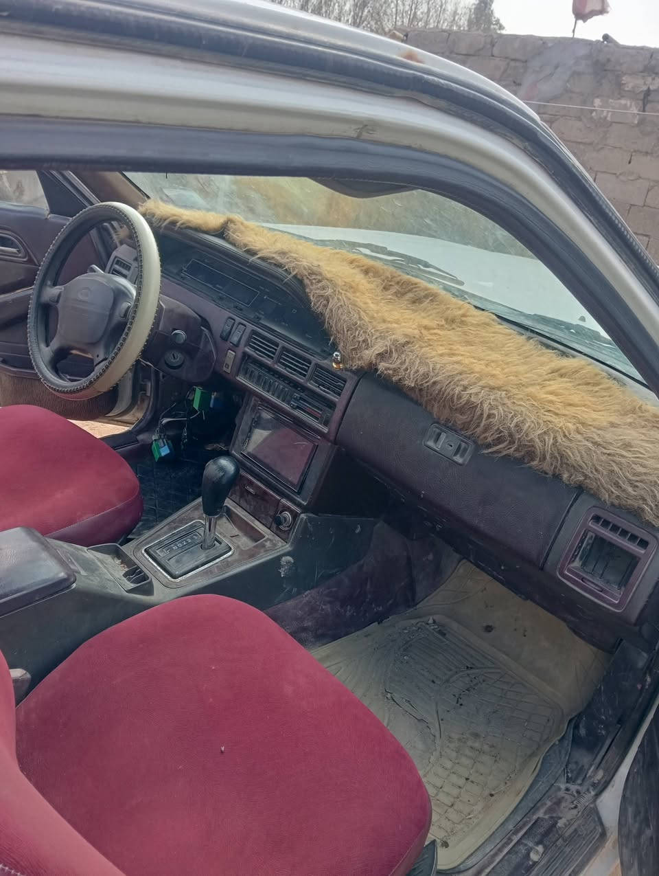 كيه بونتيشا موديل 94مكينه وكير وحداديه شرط بسمي رقم انكليزي سنويه لل 29السعر 35وبيهه مجال ***********
