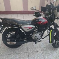 بوكسر ٢٢ شهر ٢ مرقم بغداد لوحات انكليزي مبدل كلجات وبيها دخان خفيفه بس...