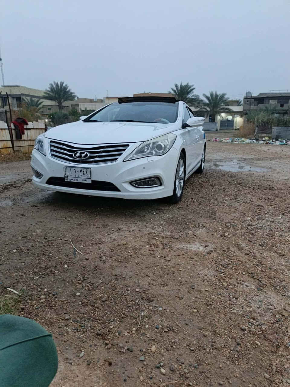 ازيره موديل ١٤بغداد تحويل مباشر خليجي بيه قطعتين صبق بدون دواخل فول في اي في ماشيه ١٢٠جديده السعر ١٢٥ وىيه مجال ت*********** او*********** بجم كبس
