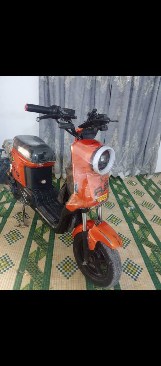 سلام عليكم ار 9 دراجه نضيفه وحلوه بطاريات 22 امير فيتنام سريعه 99 عنوان بصره سعر 350 مستعجل على بيعتهه لو مامحتاج مابيع تفيد الطلاب تودي وترجعه شاحنه جبيره اصليه مالتهه هاذا رقمي ***********
