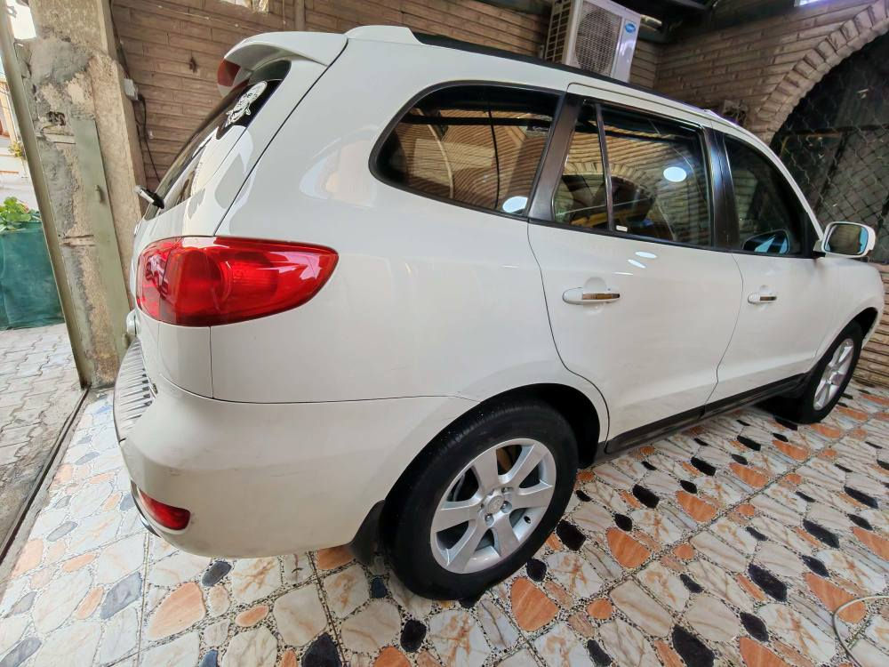 سنتافي مديل 2007  وارد أمريكي مواصفات فول عدا الفتحة والبصمة 
كشنات جلد 
كشنات تدفئة 
كشن كهرباء 
وباقي مواصفات معروفة جاهزة السيارة مابيه اي نقص 
محرك 6 سلندر 7 راكب 
بيها صبغ موضح في السونار المرفق 
رقم مميز ذي قار 3 أرقام 
للإستفسار على الرقم *********** الرميطة, المثنى
