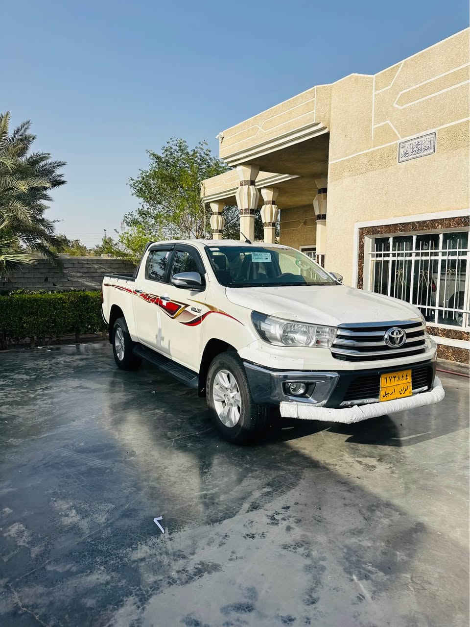 سلام عليكم 
تيوتا فورويل 2016 رقم أربيل
سياره بيه كتوف القماره صبغ وجاملق 
الماني اليمن مدل والباقي مكفوله 
من الضربه ودواخل مكينه كير صدر 
تخم تايرات مكينه مامفتوحه وتماتيك 
٦سماعات تبريد قطعتين تحكمات 
شاشه ساز سياره مال جناي بعد احلا من الصور
سعر ٢٢٢ وبيه مجال بكانه بغداد الجسر ديالئ
***********/*********** بغداد, العراق
