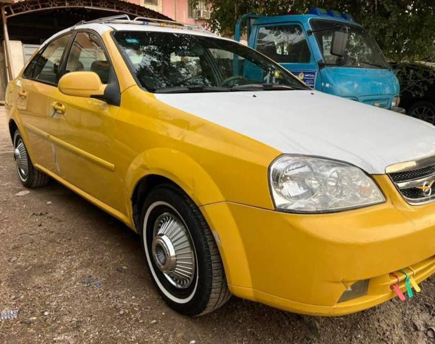 سلام عليكم  وبتره 2011 سياره جاهزه تبريد صدر امامي خلفي كهرباياته كله شغاله جهزه كبل  لشارع رقم نكليزي بسمي سعر 64 وبيه مجال قليل بيه طخطخات ابيعلك حزام *********** هزه جديده
