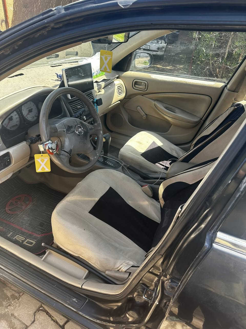 سلام عليكم من رخصت الادمن نيسان سني 2006 السعر 78وبيه مجال قليل للستفسار ***********
