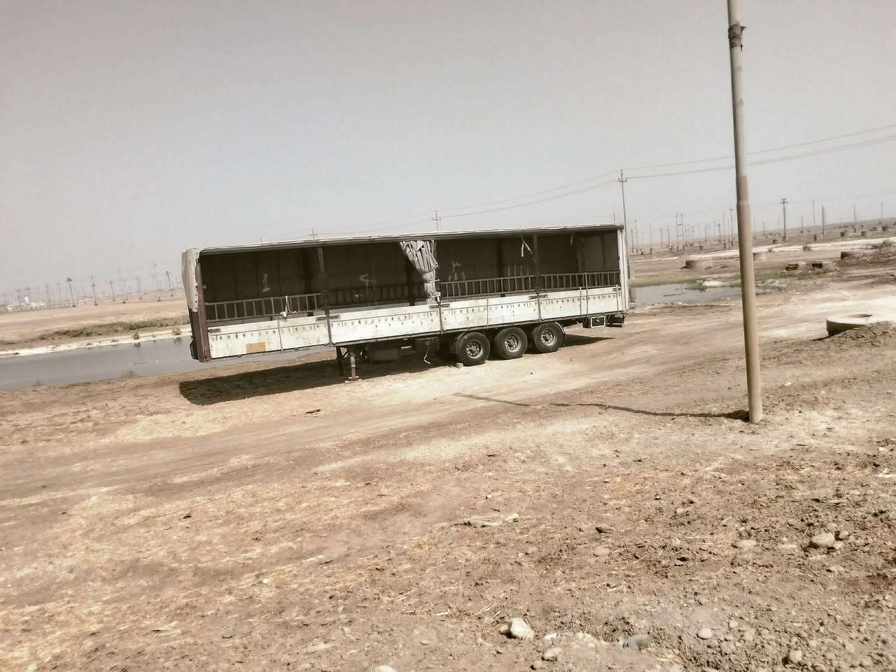 سلام عليكم
حافضة للبيع 
اجناب ارتفاع 80
تخم تاير ،فحل فوك،الداخل نضيف ،
السعر 60 وبيه مجال قليل 
استفسار اكثر الاتصال عل رقم *********** ميسان العماره.
