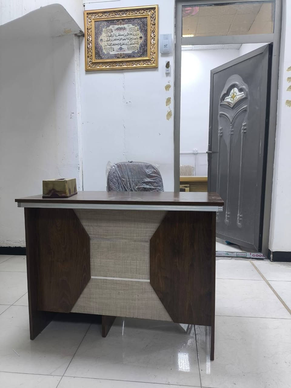 السلام عليكم متاح غراض مال عيادة كلش نضيفات وجديدات مكاني المحمودية 
***********
