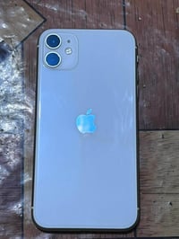 ايفون ١١ • ١٢٨ • بطاريه ٧٧٪