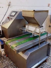 ماكينة كيك وبتيفور • أجهزة مطبخ