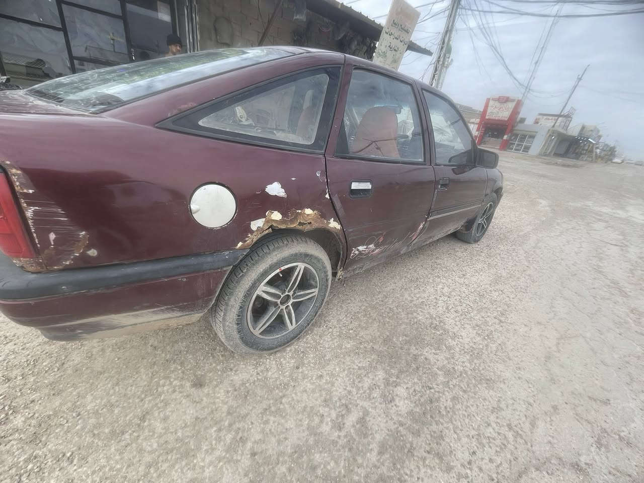 يالله 
فكترا موديل 92 سنويه وارقام جديده 2031
سياره بسمي تحويل ثاني يوم
محرك 2000ناعم كلش 
صدر سياره نص عمره 
سياره تحتاج سمكره وصبغ تطلع تخبل 
سعره 18ورقه وبيه مجال 
(ماتعجبك سياره اعبر منشور)
***********مكان الرمادي
