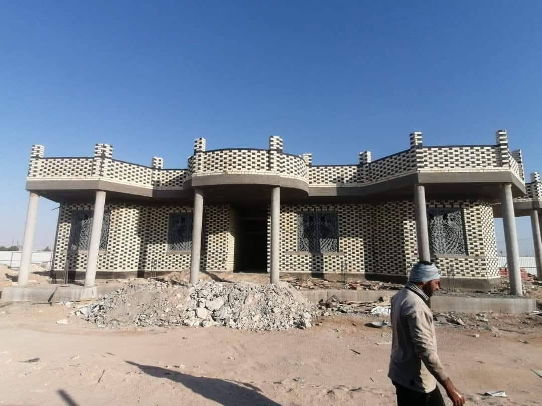 خلفه بناء متفرغ والتزام بل عمل 

***********
