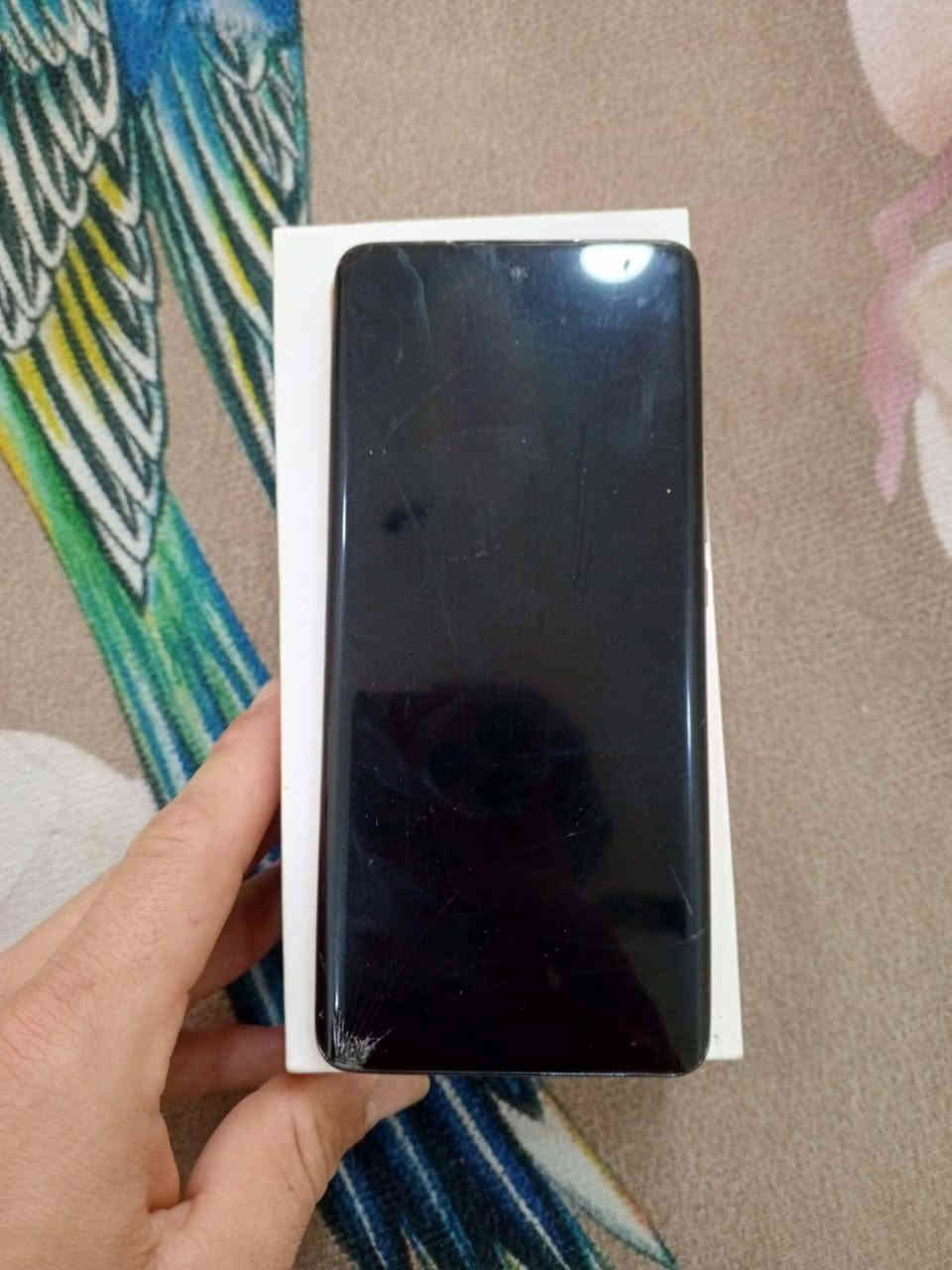 سلام عليكم موبايل لبيع 250 وبي مجال  ***********
