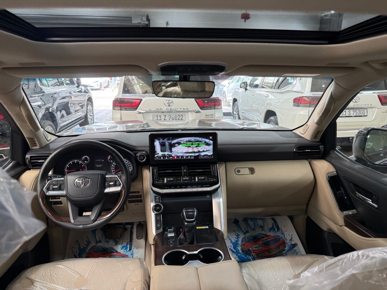 * لاندكروزر GXR لمتد ساز 2022  بغداد كامل 
* ⁠سعد العبيدي (7700637589)
* ⁠الموديل : 2022 ساز مغلفة ppf
* ⁠السعر (63.000 $( مكفولة
* ⁠اللون ااسود بلاك ادشن  رقم بغداد 
* ⁠العداد(108 الف كم ) 
* ⁠محرك (3500  cc) توين تيربو 
* ⁠بصمة تشغيل بصمات ابواب عدد (5) 
* ⁠شاشة امامية بالحجم الكبير )
* ⁠4 كامرات محيطية (360 درجة)
* ⁠لحاية امامية خلفية كت لاندكروز 
* ⁠فتحة سقف (سلايت) 
* ⁠كراسي الامامية كهرباء 
* كراسي الامامية تبريد 
* ⁠مقاعد (7) راكب دفع رباعي (4 * 4) 
* ⁠ثلاجة وسطية جنطة كهرباء 
* شاحن واير ليس تشغيل عن بعد 
* ⁠حساس امامي خلفي مري طي كهرباء 
* ⁠وباقي مواصفاتGXR المتد المعروفة 
* ⁠السعر (63.000 $)رقم بغداد
* بغداد - معارض النهضة - الشارع الثاني - شركة ذرى الخليج هـ(***********)