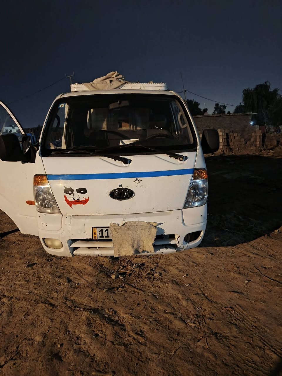 السلام عليكم كيا حمل2007مسكر مكينه مكفولة ٢٧٠٠بسمي رقم بغداد تحويل ثاني المكان بغداد السعر ٨٠وبيه مجال  بدون محجر ***********
