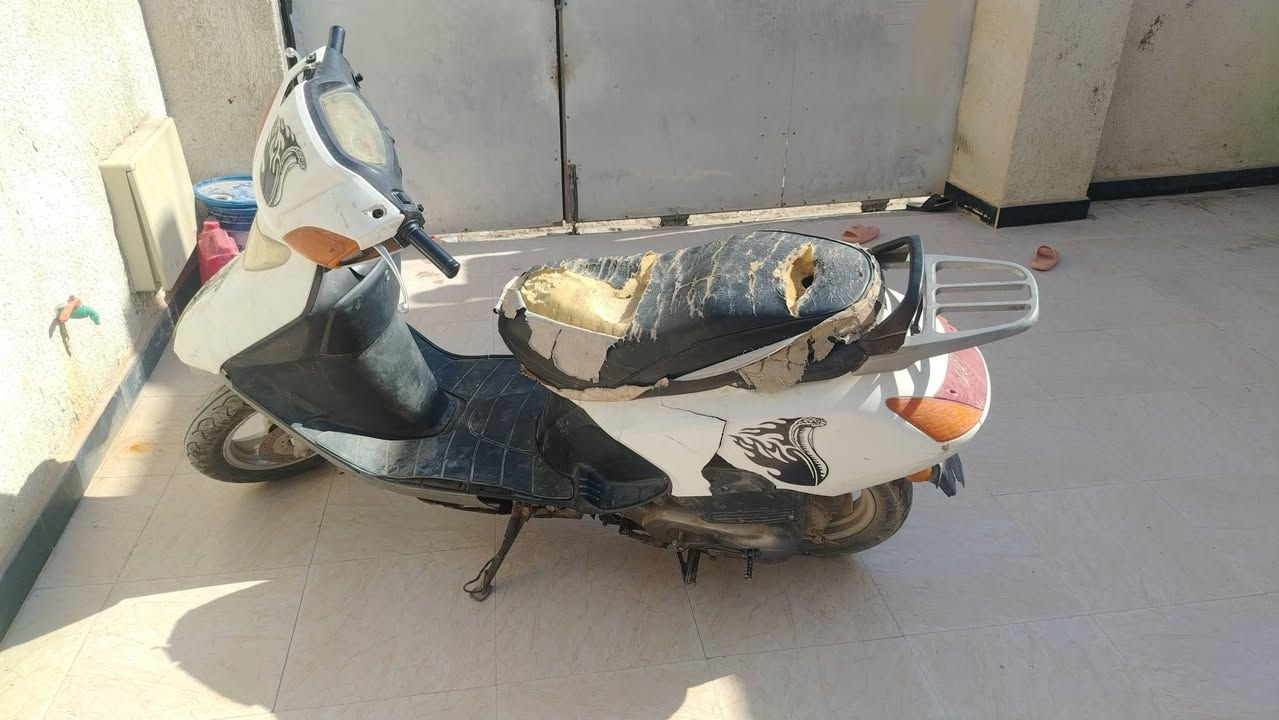 سلام عليكم درجه سبيسي
ماليزي شغاله كهربائية كلها شغاله دشبول اشاير لايت امامي خلفي شغال حساس الكلوب الخلفي مال بريك 
ابريكات امامي خلفي شغال مكينه تجفيت جديد تايرات جدد عوزها
 بس كفرات او باتري فقط سعرها 150وبيها مجال 
مكاني كوت زويرجات 

رقم الاستفسار ***********اتصل وتدلل
