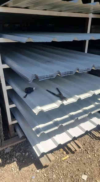 محلات كريم فرحان لبيع كافة أنواع الحديد 
سندويج ♥️ جينكو 😍 شيلمان 😘 بيبان و شبابيك 
كابون بديل الجام 🥰 بديل الخشب 😘 شرك بي ار سي 
شارع الحدادين 😉 ***********
