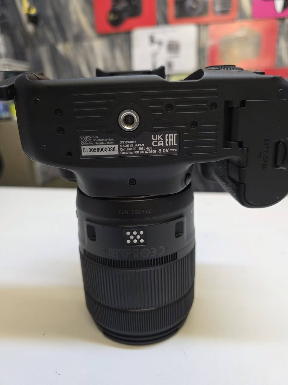 كانون 90D مع عدسه 18 135 USM 
   بها نضام استبلايز مواصفاتهاتصوير
   فديو 4K شاشة قلاب ولمس وايفاي
   دقه سنسر 32 ميكا بكسل 10 لقطات
       بالثانيه  نقاط فوكس 45 نقطه 
       وبعد بها مواصفات ابحث عنها 

   كامره مناسبة لجميع انماط التصوير
  ونتائج تصوير قويه لجميع المجالات 
      نضيفه جدا مكفوله شترها 19k   

     ✨️ السعر 1 مليون و200 الف ✨️
        صنع يابان والبيع مع الضمان 

  (*********** أتصال+واتساب)
   (يتوفر التوصيل🚕لكل العراق🇮🇶)
    موقع المحل:-🧭 بغداد باب الشرقي
