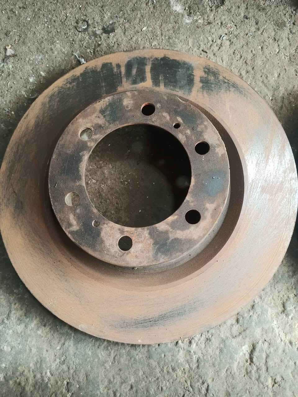 سلام وعليكم فلنجات لكزز برادو موديل 20015 بس يرادلهن تصفير السعر 60 مكاني ديالى بعقوبة تحرير ***********
