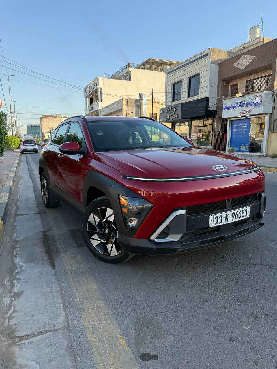 السلام عليكم للبيع ماكو هيج سعر بهاي نضافه سعرهه ب 175$او مراوس بناصي حديث
هونداي كونا وارد امريكي موديل(2024 )  

ترقيم جديد هزه السيارة 100‎%‎ 

 حادث السيارة بسيط جدا دعاميه اماميه فقط باقي السيارة كفاله عامة السيارة جديدة 

( ماشية37 )

ليبل واحد بدون صبغ تبديل دعاميه اماميه نفس لون سياره بدون ايرباك 

""مواصفات Sel

(داخل اسود )

بصمة تشغيل . بصمة ابواب . بصمة صندوك

هندبريك بصمه

كشنات كهرباء 

تبريد قتعتين خلفي

تبريد لمس بيانو منفصل حار بارد

ويلكب جبير فراشة 

محرك 2000 دوش

منافذ typse

مصابيح LED أمامية.

مصابيح LED خلفية.

اشاير مري 

رادار امامي مانع تصادم

رادار بلمري نفطه عمياء 

تحديد مسار 

رادار خلفي تنبيه عبور + بريك ذاتي

نظامي  Android Auto و Apple CarPlay.

شاشة جبيرة متصله كار بلي 

تشغيل عن بعد

لايتات امامية عدسات زنون

السيارة كامله مكمله

 كتلوكات الشركة ارضيارت الشركة

دهن فلاتر كله جديد مابي نقص

العنوان بغداد 

استفسار *********** وتساب

