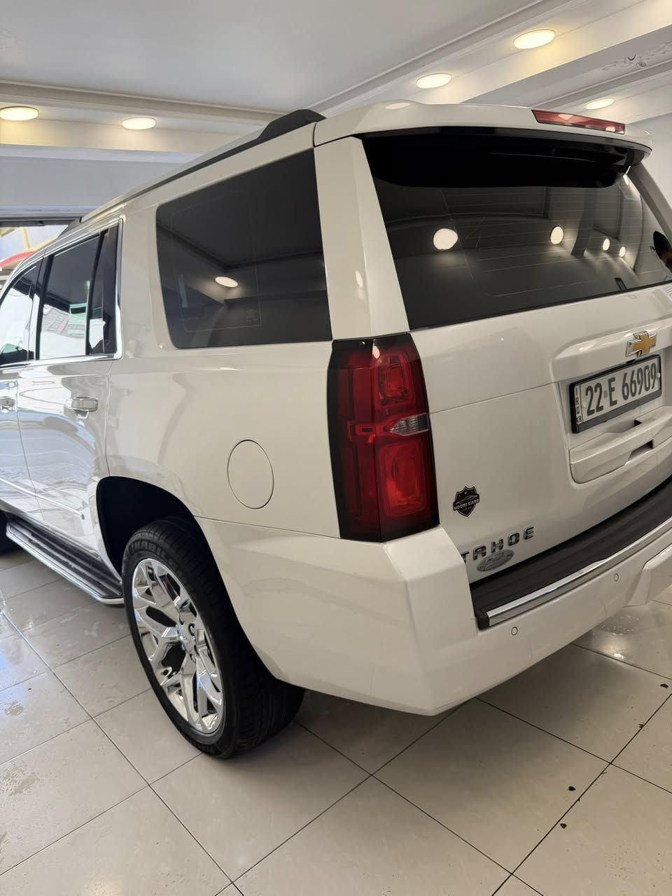 السلام عليكم للبيع تاهو موديل 2020 خليجي شركه المنصور فول موصفات بريمير كفاله ماشيه 50 الف عنوان بصره الكوات  استفسار *********** سياره للعلم مغلفه نانو
