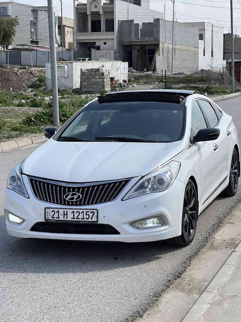 السلام عليكم
ازيرا موديل ١٣
رقم سليمانيه بإسمي 
لون ابيض
فول مواصفات
بيها قطعتين صبغ وقطعه مبدله من جهه اليمين
وجهه اليسار
براس الجملغ وراس البوند من جهه اليسار

سعرها ١١٧ وبيها مجال 
مكان الموصل ايسر
حي سومر
للتواصل
***********
