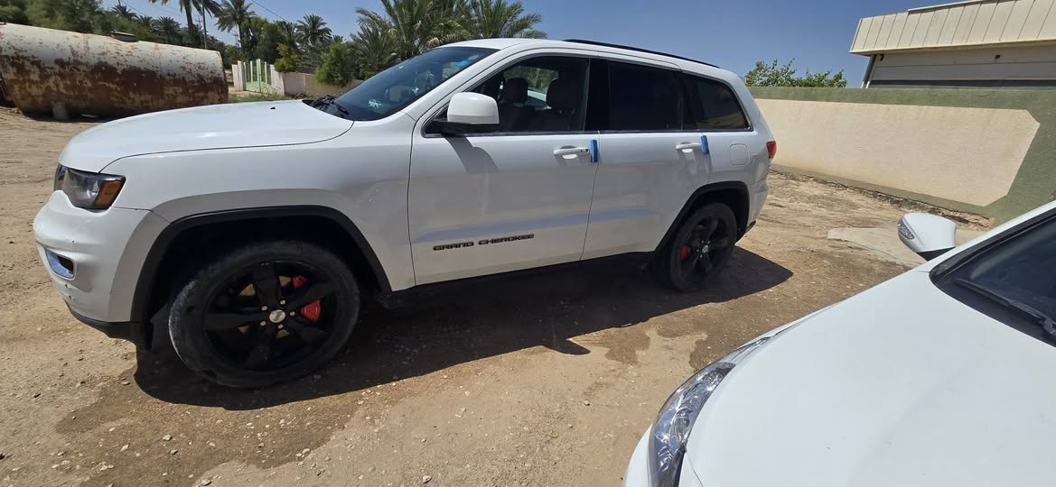 جيب لاريدوموديل 17 ماشيه 100 الف سياره حادثهه دعاميه امامي ومبدل بلاد هيه وباب الجنطه السعر 190 وبيها مجال قليل


**إذا كنت صاحب هذا الإعلان وتريد حذفه لأي سبب، رجاءا أرسل رسالة إلى الدعم الفني**
