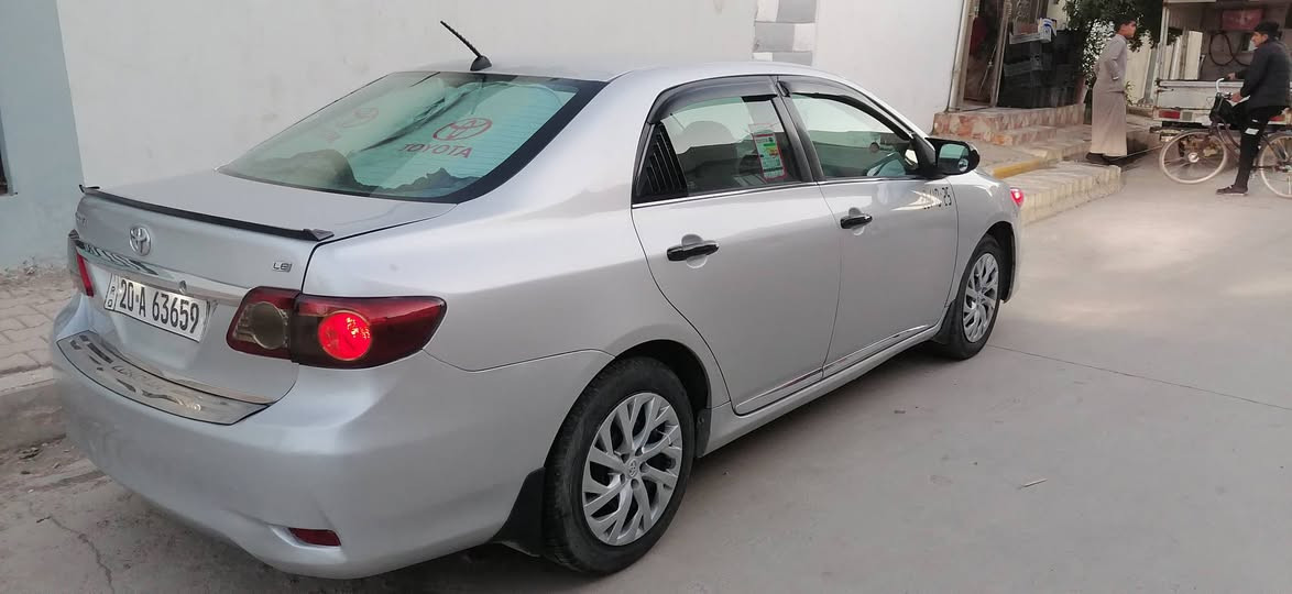 سلام و عليكم كورلا 2013 محرك 19 جديد
سياره جديده فقط بيه صبغ صفحت  السايق
اثر تخريب وعندي صورها قبل الصبغ كير محرك تخم تاير تبريد صدر كله مكفول ليبل واحد شرط التحويل سنويا ابسمي السعر 115وبيه مجال بصيط وبخدمت الشراي ***********
***********
علمن مكان السياره كركوك 
سياره مال بيت استخدام شخصي فقط
