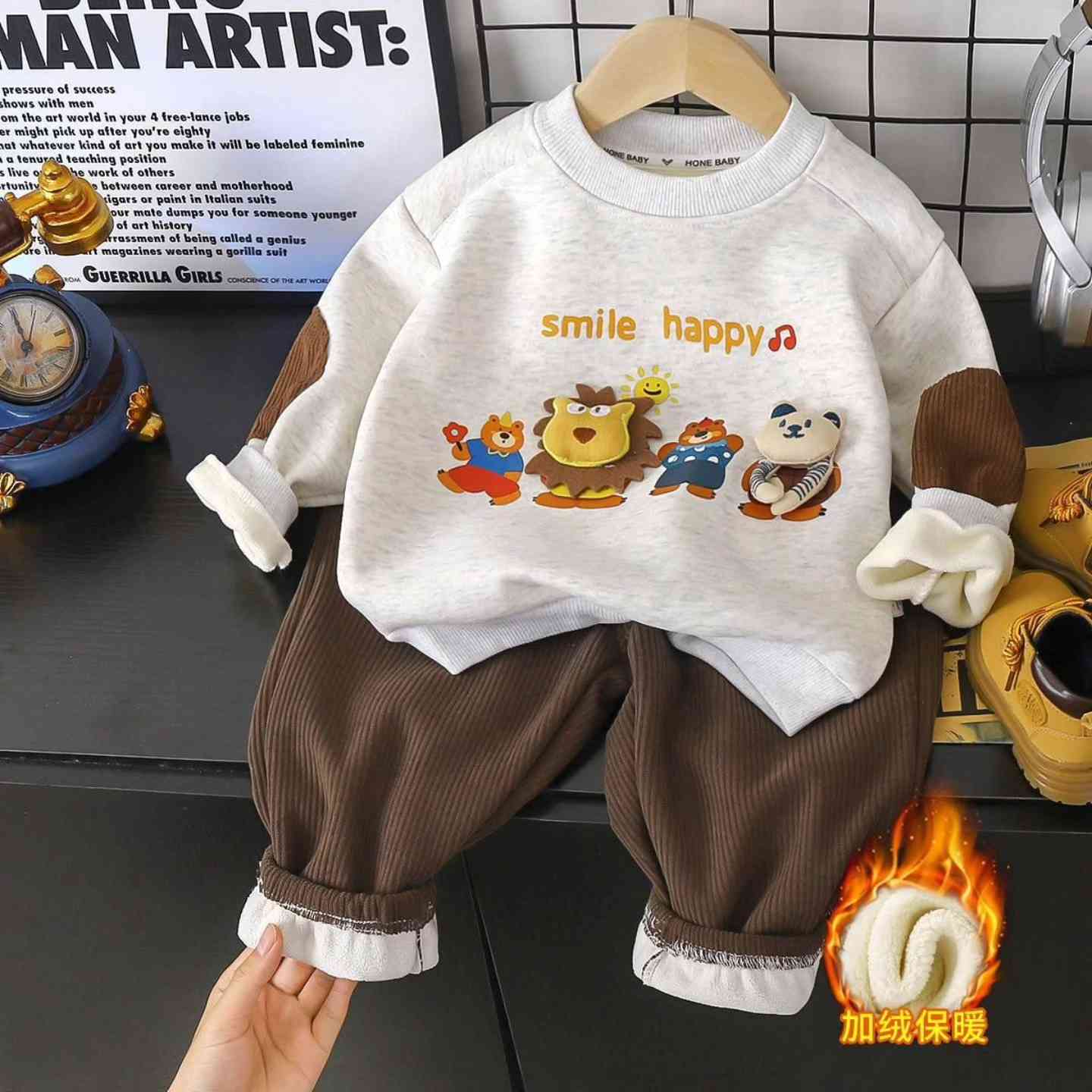 تراك ولادي طفولي ناعم ...حيوانات مجسمة 🐻🐯🐻‍❄️
القياس من 1 الى 5 سنة 🧒
خامة درجة اولى🧸
اللون المتوفر لون القهوة☕️

للطلب: دايركت 📩
يوجد لدينا توصيل للموصل وكافة المحافظات

العنوان ..موصل- حي التعليم ..عمارة العاني 

Luna kids 🌙 ✨️


**إذا كنت صاحب هذا الإعلان وتريد حذفه لأي سبب، رجاءا أرسل رسالة إلى الدعم الفني**