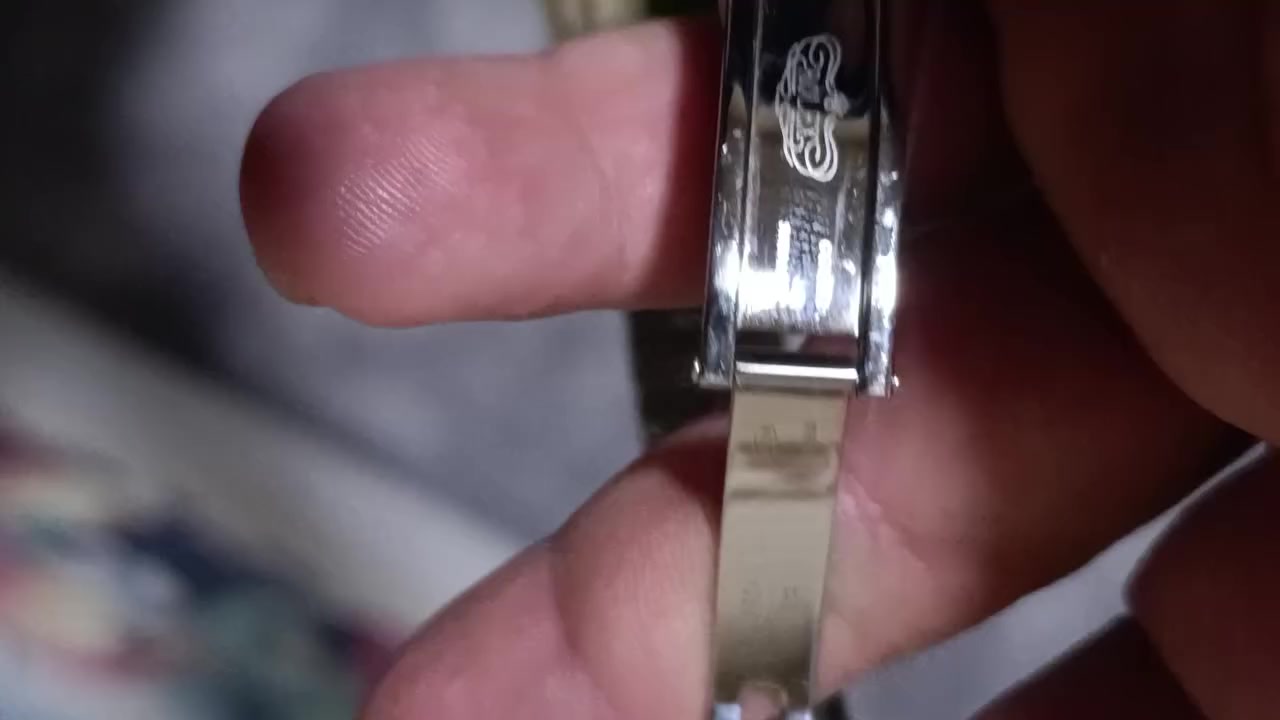 سلام عليكم اخواني للبيع ساعه رولكس اصلي اوتوماتيك سعره 165الف مكاني كركوك


**إذا كنت صاحب هذا الإعلان وتريد حذفه لأي سبب، رجاءا أرسل رسالة إلى الدعم الفني**