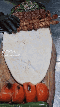 مطعم مشويات كباب معلاك اجنحه تكه دجاج تكه لحم  توصيل لفهود ***********
