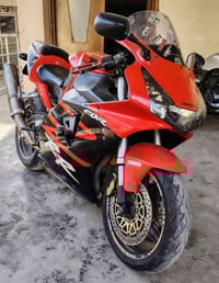 للبيع cbr954  ٠٧٧٦٦١٣٩٩٨٣ السعر ١٨