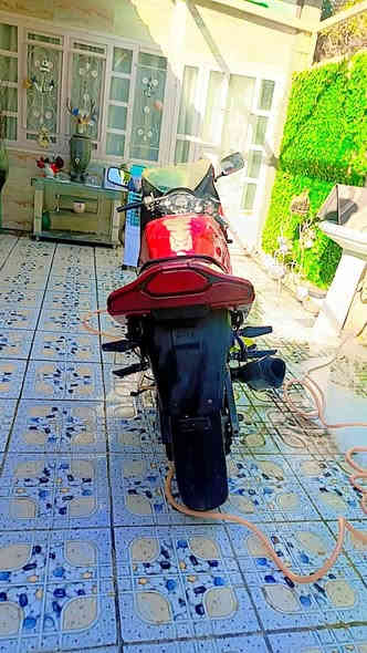 سلام عليكم دراجه ساسزوكي قرش ميكنه 400كام شفتات ٤ حساسات صالنصا رياضي كفرات موجوده اني شايله دراجه جاهزه نركه جيب فيتر وتعال نضيفه السعر ١٧ ورقه 
هاذه رقمي ***********
