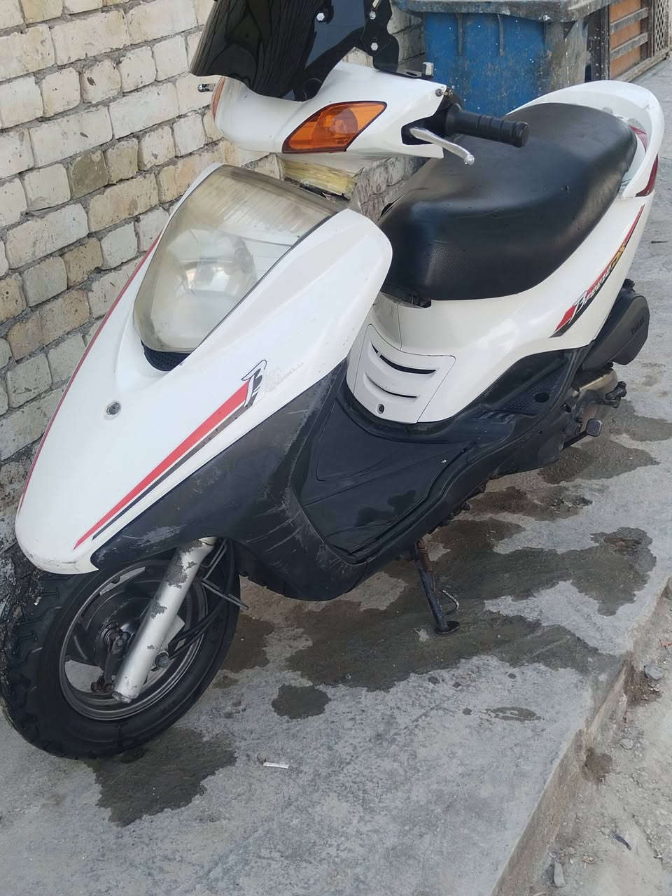 دراجه بريز منزلهه عل أيدي نقص برغي مابيهه كلهه مكفوله سعر ٨٠٠ مكاني مدينه الصدر ***********
