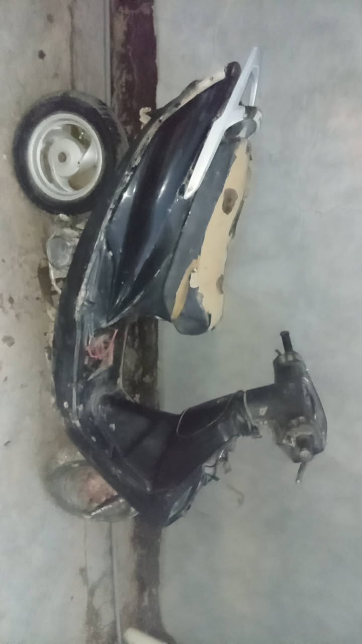 سلام عليكم درجه ماكس ثعلب أبيع كوم حديد طافيه سعر ١٠٠ للاستفسار الاتصال على الرقم  ***********
