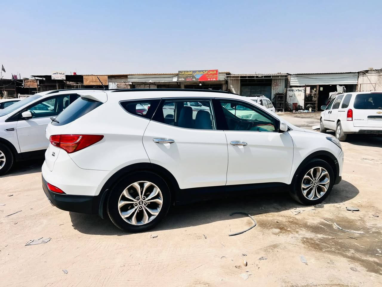 سنتافي وارد خليجي 2014
عدا ضربة بالچاملق الايسر بارد قليل مكفولة من الضربة والصبغ
محرك 6سلندر 
مكلف بالنشر 
راعي السيارة بصرة 
رقم راعي السيارة
+964 771 242 5200
