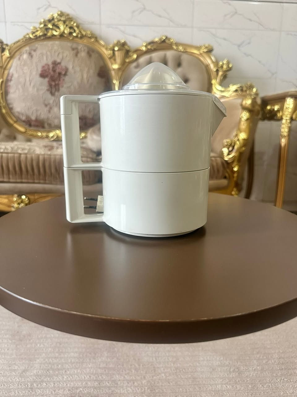 معصارة برتقال ❤️BRAUN ❤️ (براون) اسباني انتاج الثمانينات استيراد المنشأة العامة العراقية  بحالة ممتازة ونضافة عالية جداا وكما واضح بالصور
للاستفسار  مراسلة الصفحة✉️
للاتصال راسل الصفحة وسيضهر الرقم📞📞


**إذا كنت صاحب هذا الإعلان وتريد حذفه لأي سبب، رجاءا أرسل رسالة إلى الدعم الفني**