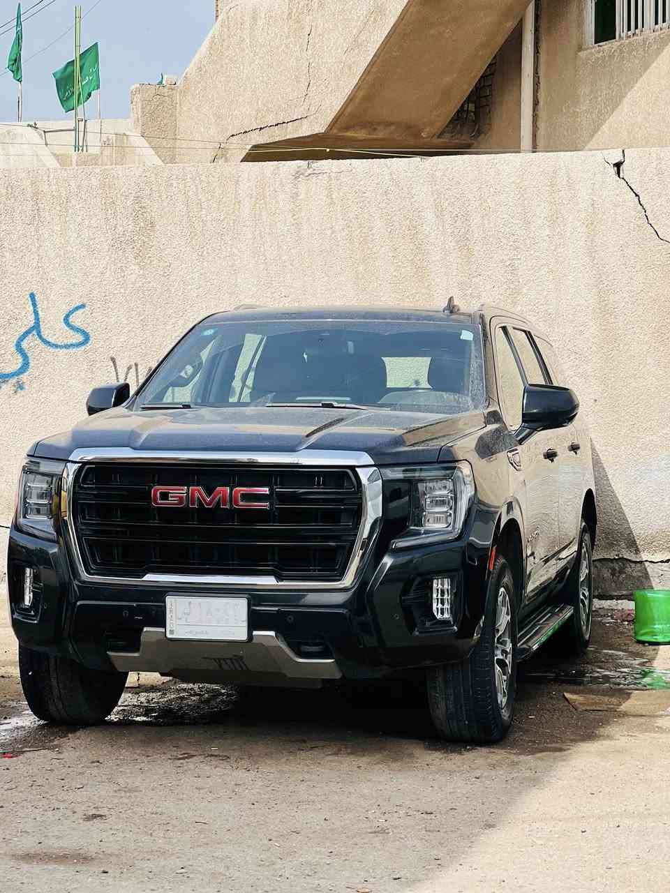 سلام عليكم
جمسي SLE خليجي وكاله موديل 2023

ماشيه 43 مكفوله كفاله عامه ما عدا شخط بابين جهة اليمين 

السعر 43الف 

الهاتف📞 ***********
