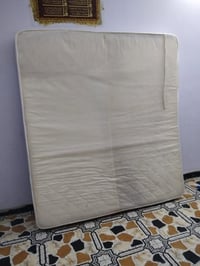 دوشك نفرين • نضيف • ٥ أشهر