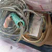 مكينه لحيم شرط الفحص 50 الف والساحبه شرط الفحص 30الف 07511865084