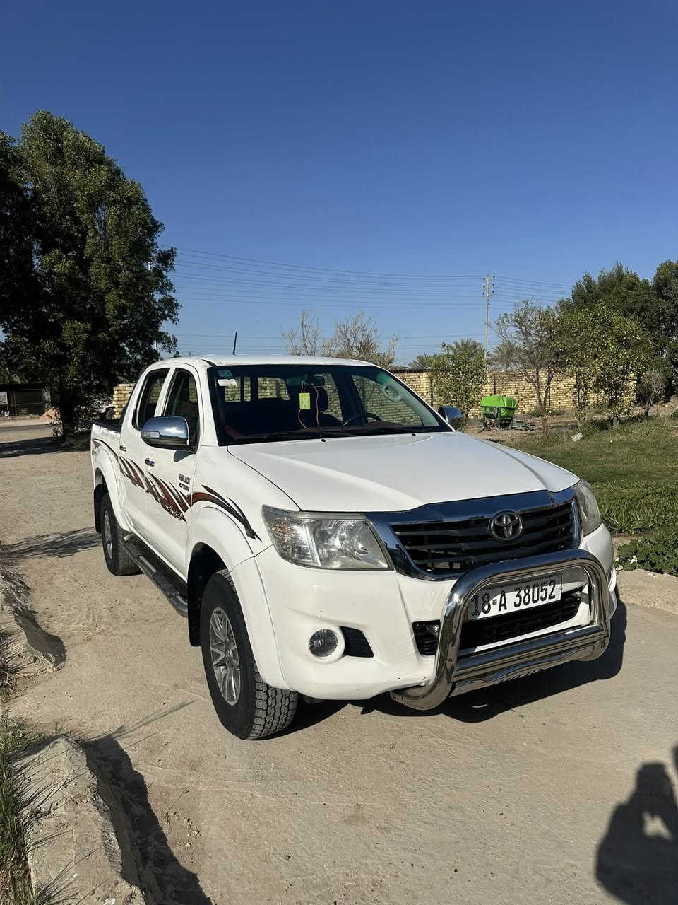 تيوتا هايلوكس
2014دفع رباعي فورويل 
محرك2700بانزين
كير عادي
رقم بابل انكليزي باسمي سنوية ل٣٠
سيارة جديدة وضع شركة
شرط كفاله عامة 
فقط تعديل بارد جوة البك لايت الخلفي
مكاني بابل النيل قريب ع سريع العام
سعر ٢١٠
بيها مجال لشراي 
***********
