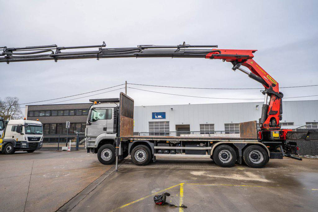 MAN TGS 41.460
سنة الصنع 2019
عداد 143,000 كم 
ناقل حركة أوتوماتيكي 
عدد الاسطوانات 6 
عدد المحاور 4
نظام المحور 4×8
رافعة pk53002 
6 سلايت
قدرة الرفع 15.4 طن
السعر 550 ورقة
شامل كمرك ونقل


**إذا كنت صاحب هذا الإعلان وتريد حذفه لأي سبب، رجاءا أرسل رسالة إلى الدعم الفني**