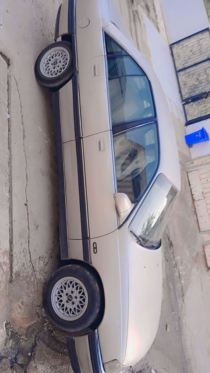 اوبل اوميكا للبيع رقم اربيل موديل 91 حجم 20 تبريد شغال سياره داخل جلد بلادي سياره اي بي اس شغال قفل مركزي جامات كهرب السياره بلا ضربه بلا معجون سنويه ساقطه من 2020 السعر (34) وبي مجال ***********

