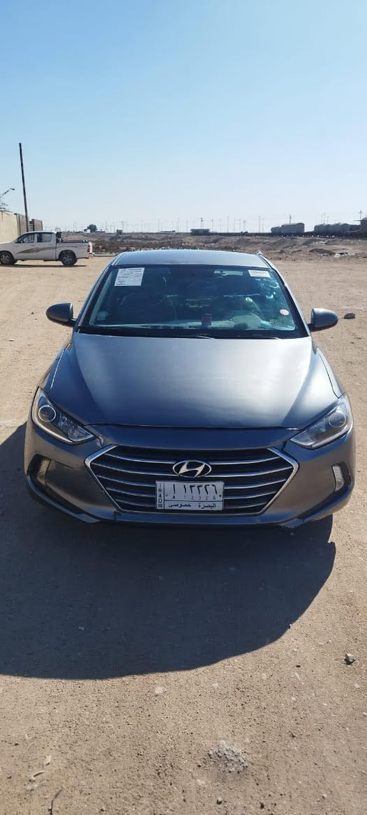 السلام عليكم. مكلف بالنشر النترا 2018 وارد امريكي گير ومكينه مكفولات كل شيء واضح بالصور السعر 115 /البصرة الزبير /للأستفسار وباقي التفاصيل اتصلوا بالرقم 
   ***********
