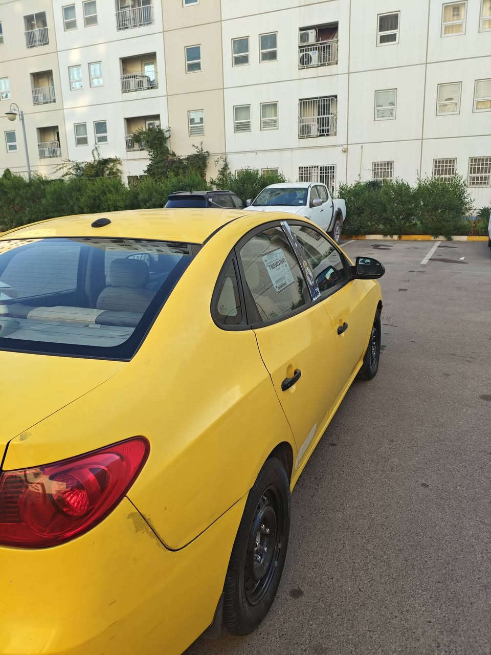 سلام عليكم للبيع الانترا موديل 2008 
محرك 2000
كير ومحرك كفاله لاتنقيص ولاتبخير 
منظومه تبريد جديد صدر امامي خلفي جديد 
منضومه غاز  
ضرر بنيد مبدل 
مكان بغداد بسمايه ممتواجد على فيس اتصال 
***********
*********** السعر 88
