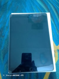 ايباد للبيع 9 275وبيه مجال  07719906581