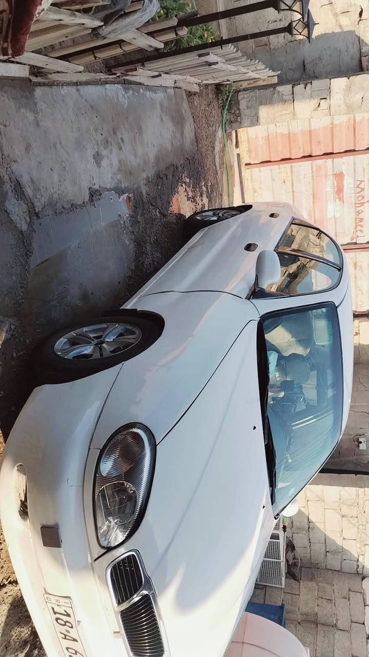 السلام عليكم ورحمة الله وبركاته دايو لانوس موديل 1996 رقم بابل باسمي سياره حلوه وخير من الله كير محرك حلوات لا تنقيص ولا تبخير صدرها كلش حلو   السعر ٣٥ وبيهه مجال العنوان بغداد المحموديه رقم الهاتف ***********
