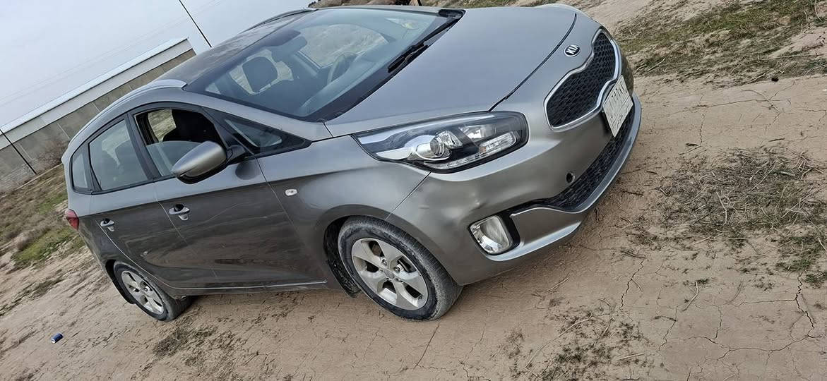 السلام عليكم بيع او مراوس كيا راندو امريكي ٧ راكب موديل  ١٤ رقم ديالى محرك الفين GDI لاصرف ولابخار بيها مكانات صبغ بدون ضربه سياره حلوه جاهزه من كلش
مكاني بعقوبه السعر ١٠٥
***********
