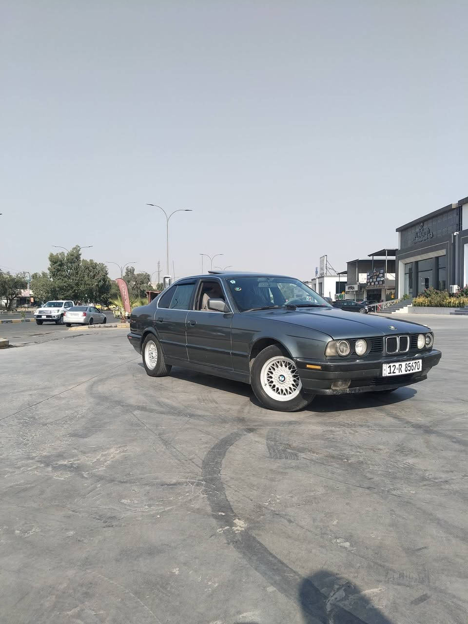 بي ام 525 موديل 91 سياره اصل 25 محرك فل معمر رايمان تبريد ثلج فتح السقف جير توماتيك رقم جديد سياره نظيفه وخير من الله بيع ومراوس حسب القناعه السعر 55 وبيها مجال*********** مكلف بالنشر

